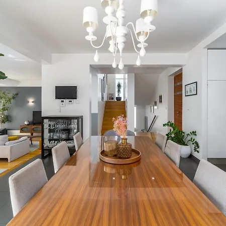 New - Nina With Private 32 Sqm Heated Pool, 5 Bedrooms, Fun Zone, 850m From The