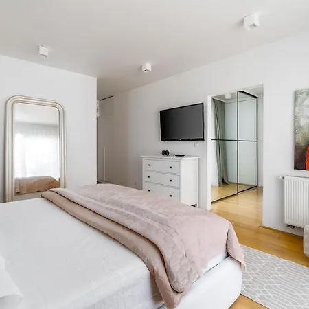 Βίλα Nina With Private 32 Sqm Heated Pool, 5 Bedrooms, Fun Zone, 850m From The *